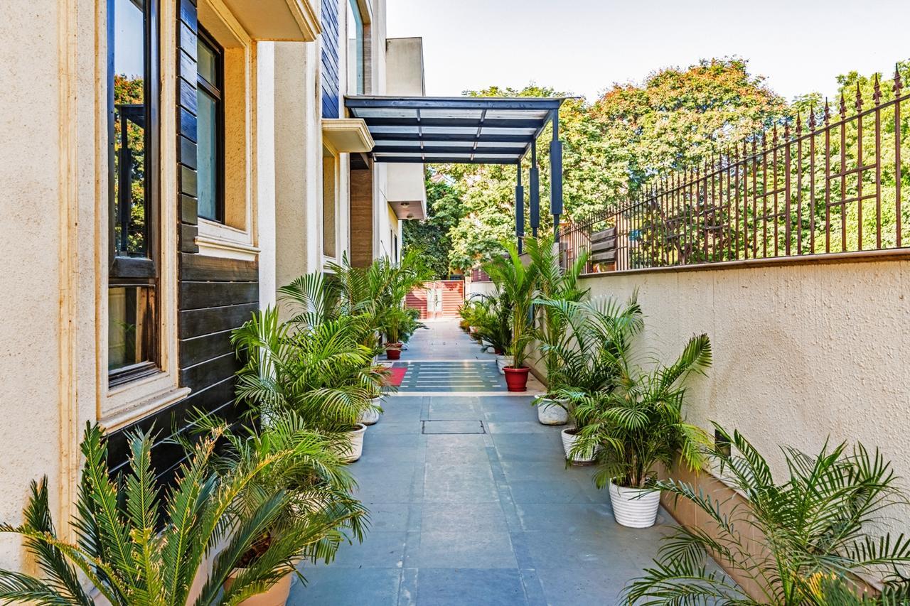 גורגאון Royal Residence Mg Road מראה חיצוני תמונה