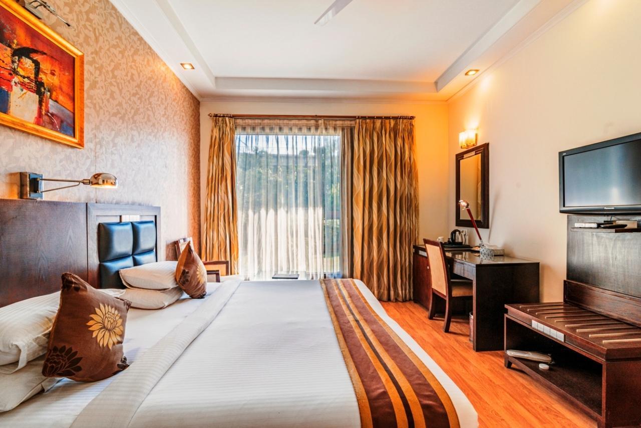 גורגאון Royal Residence Mg Road מראה חיצוני תמונה